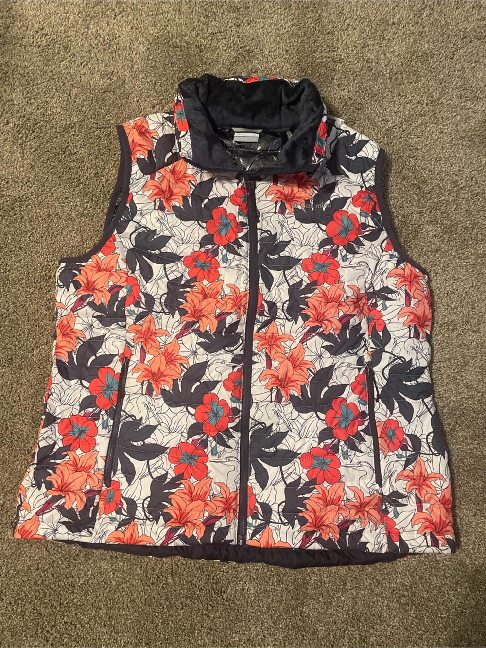 Columbia Women's White Out ll Omni Heat Puffer Vest Size 1X